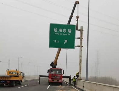 牡丹江牡丹江悬臂式交通标志杆