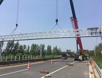 牡丹江牡丹江门架标牌施工现场